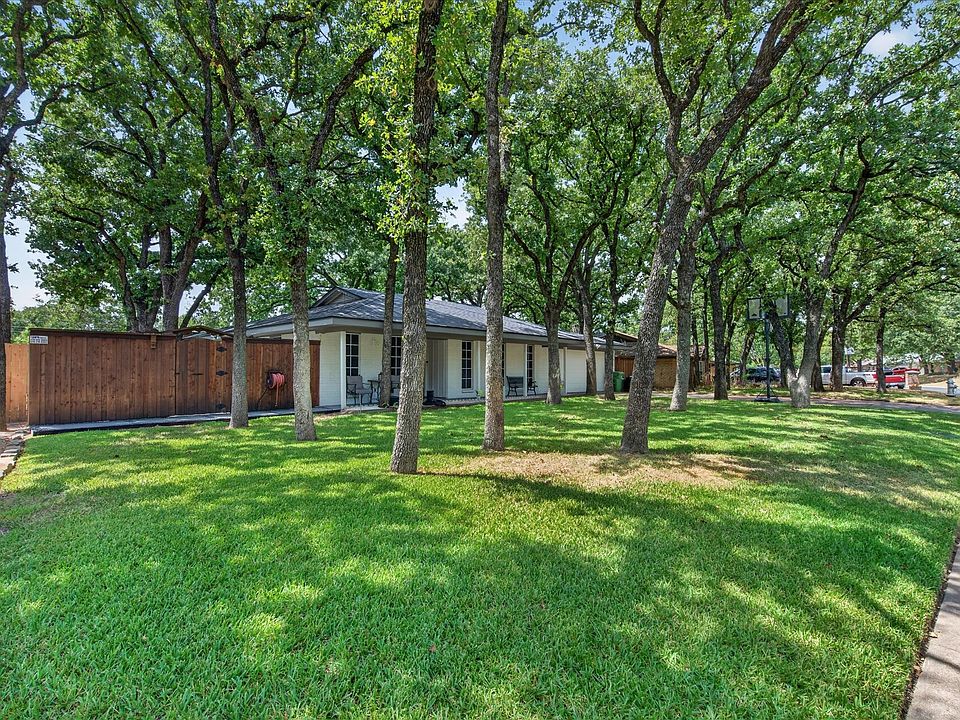 1st image of 1317 W Redbud Dr