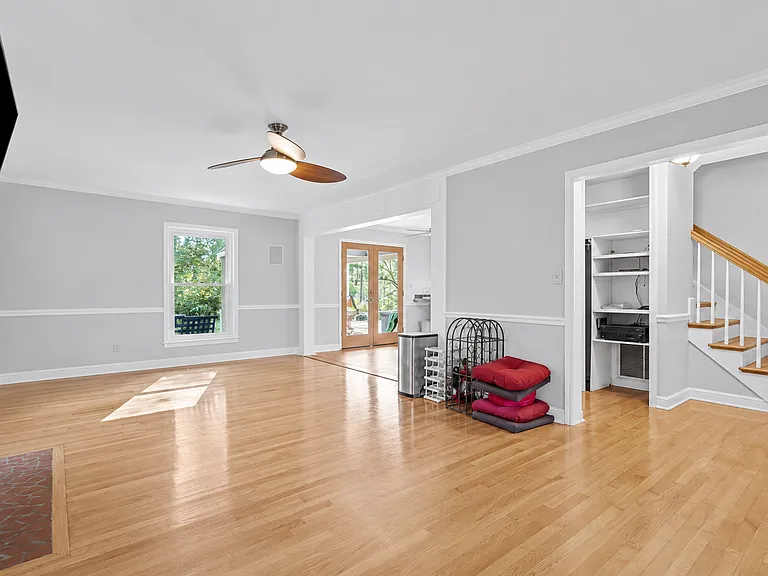 508 Piney Point Rd — Photo 5