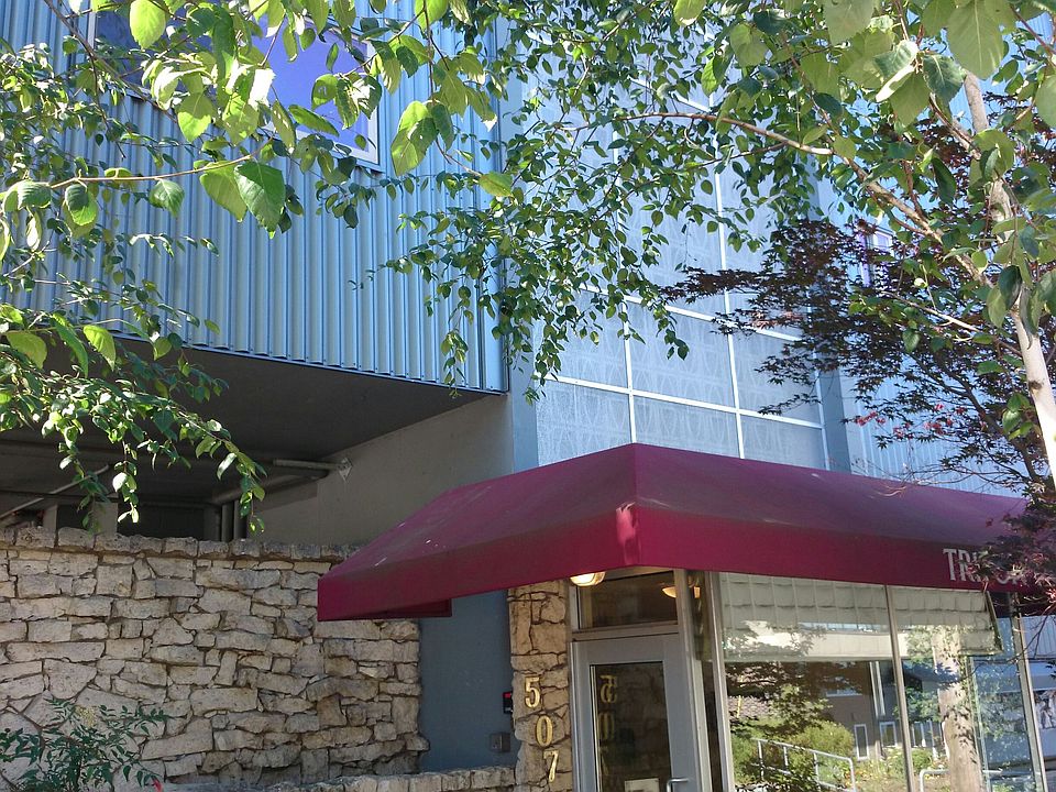 2nd image of 507 W Mercer St APT 702