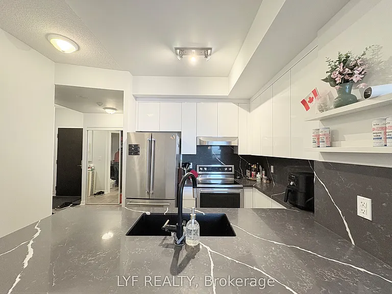 761 Bay St #3802 — Photo 17