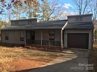 335 Heather Ct, Asheville, NC 28804