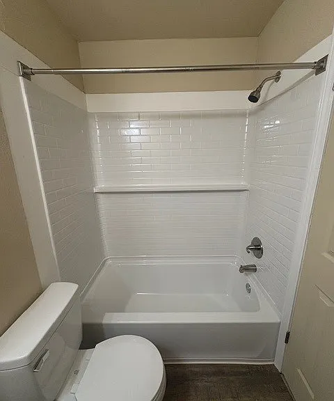 1802 Shelby St #14 — Photo 5
