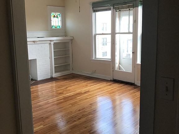 2nd image of 2200 W Wilson Ave #3