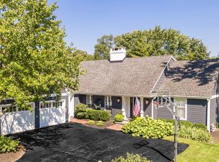 309 Rosenfelder Ct, Geneva, IL 60134