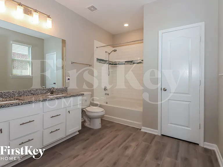 22235 Davenport Downs Ln — Photo 10