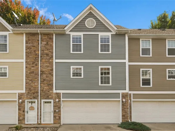 1139 Redstone Ln, Pleasant Hill, IA 50327