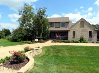 70 Prairie Dr, Sterling, IL 61081
