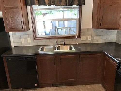 4th image of 125 Barkway Dr SE