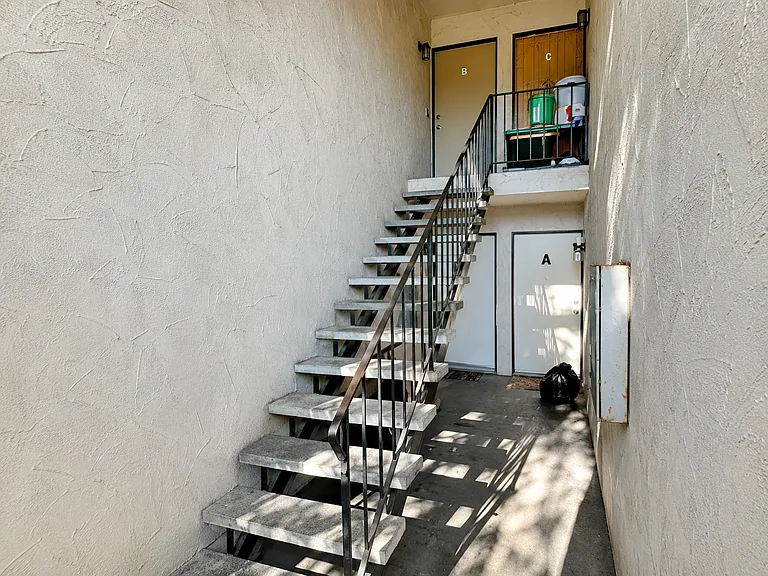 Downstairs unit in a 4 plex