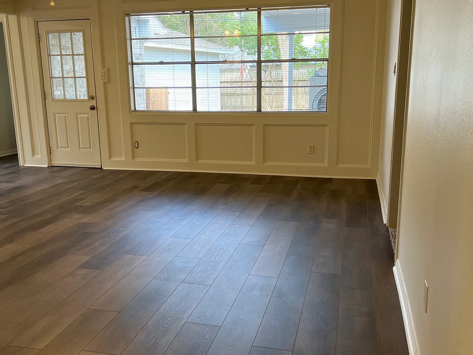 4 bed, 2.5 bath, 2116 sqft, $2,250 — Photo 3