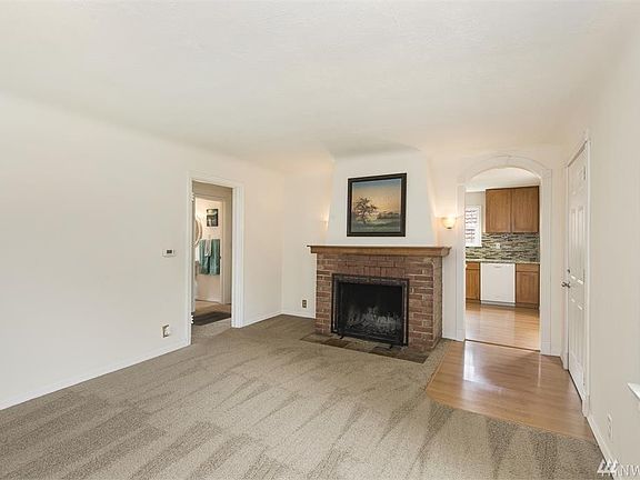 4th image of 1520 N Cambrian Ave