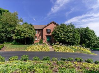 432 Independence Ct, Uniontown, PA 15401