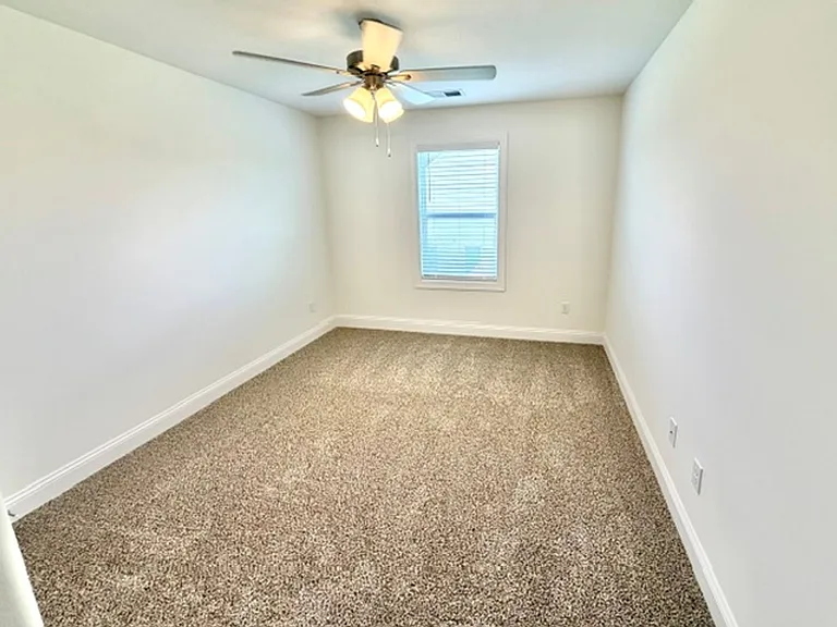 195 Hughetta St — Photo 12
