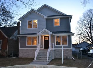 10546 S Albany Ave, Chicago, IL