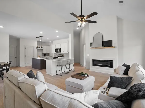 178 Dewberry Ct Lot 80, Clarksville, TN 37042