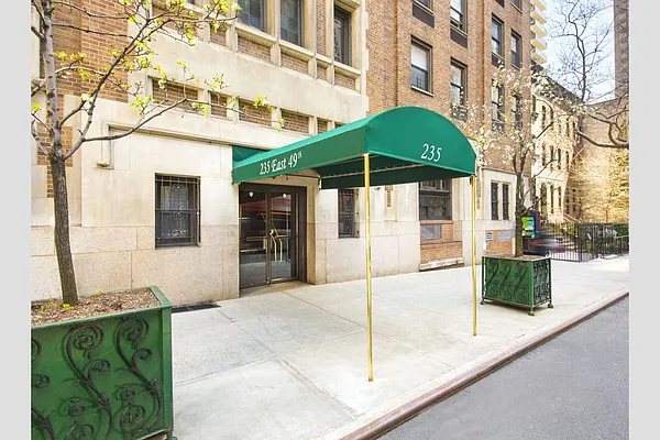 Sold by Stribling | media 25