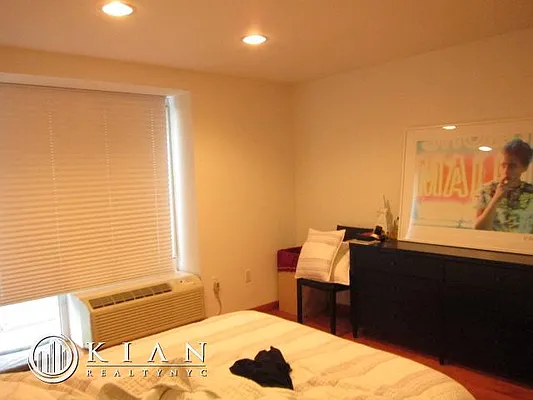 Rented by Kian Realty | media 40