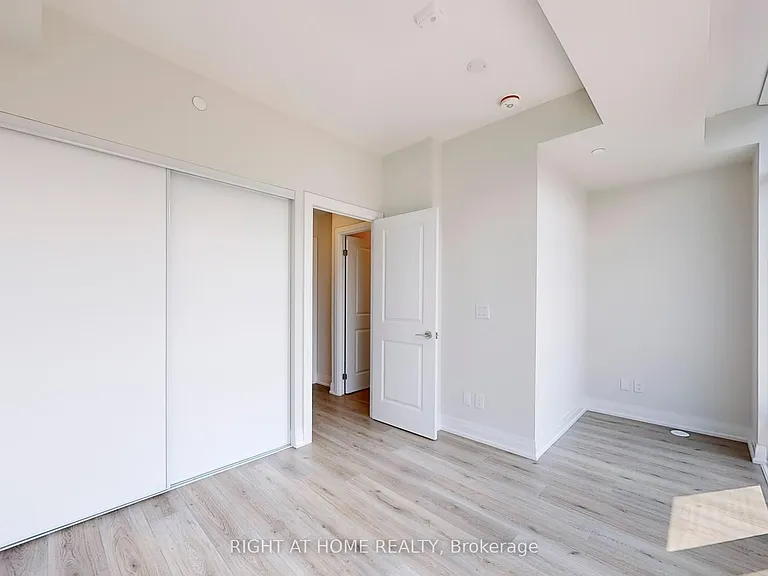 851 Sheppard Ave W #30 — Photo 18