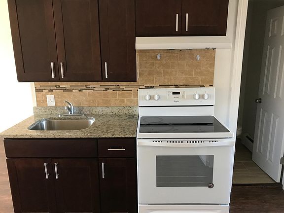3rd image of 10422 Schiller Blvd APT 2