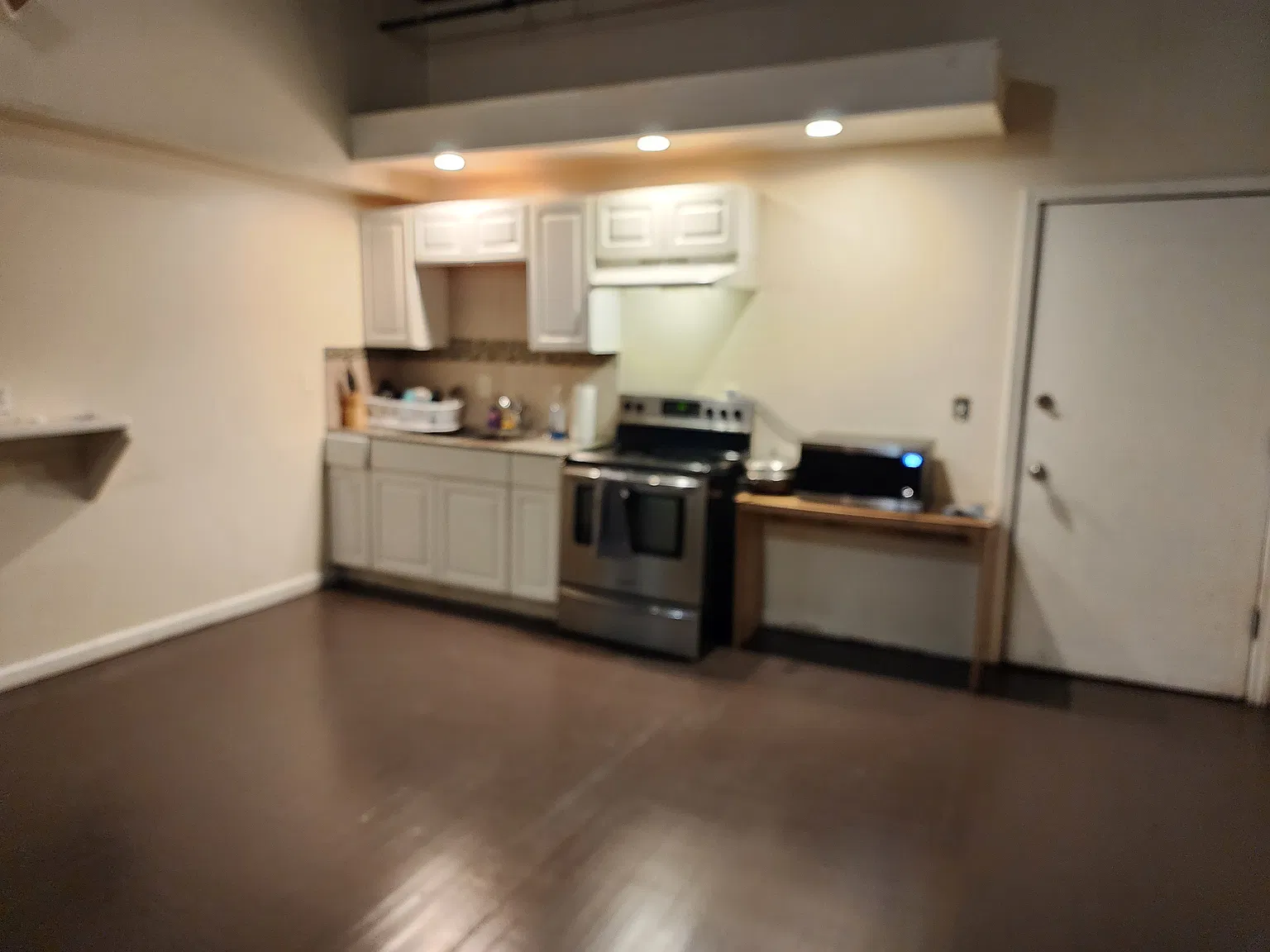 213 Worthington St — Photo 2
