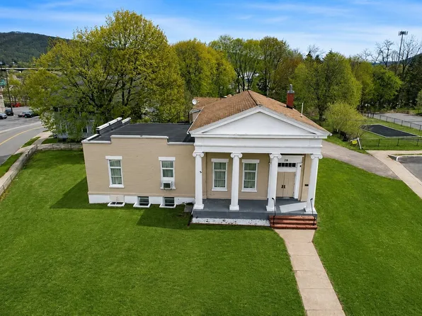 28 Frederick St, Binghamton, NY 13901