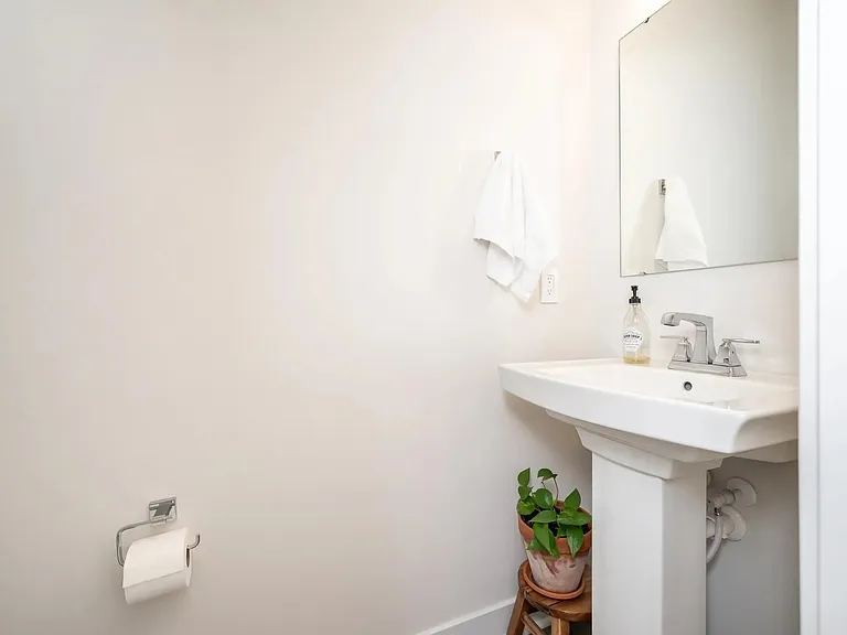 515 Spokane Dr — Photo 12