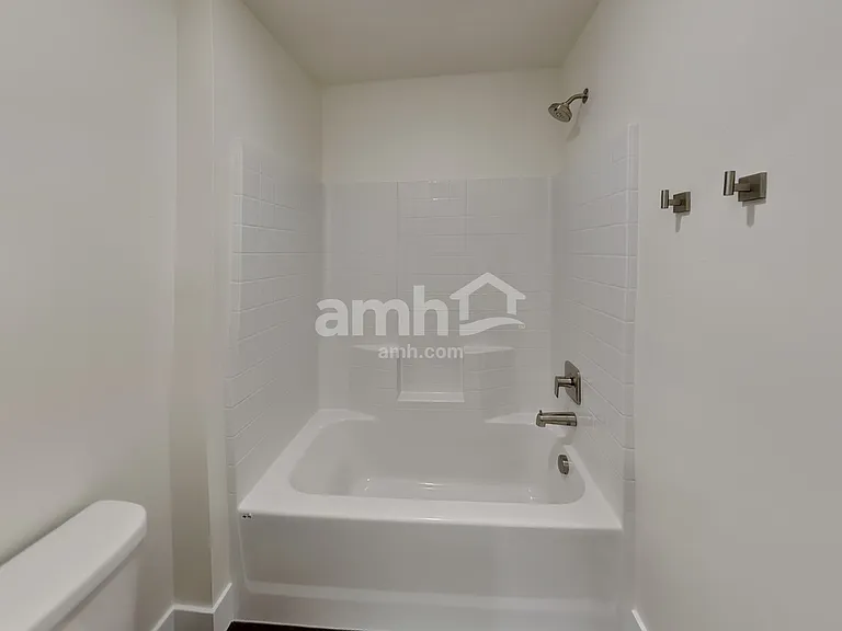 1052 S Woodsome Ave — Photo 18