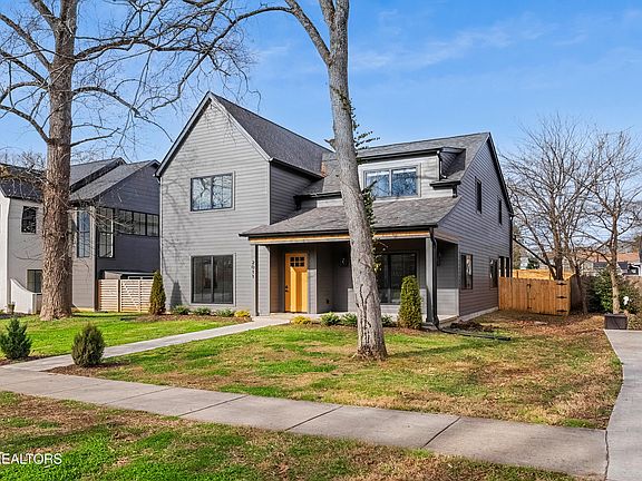 2nd image of 2011 Maplewood Dr