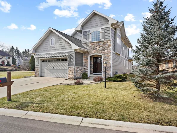 13 Arboredge Way, Fitchburg, WI 53711
