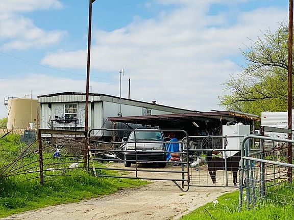 2nd image of 2929 County Road 615