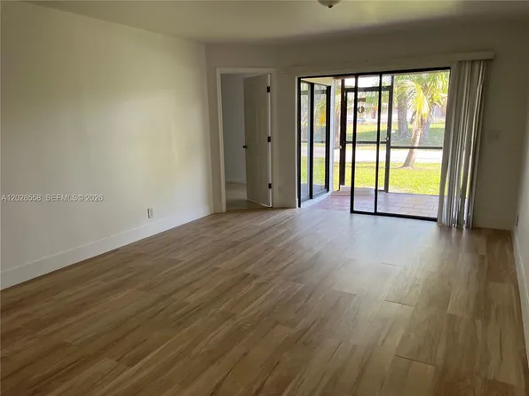 2501 NW 56th Ave #5-14, Lauderhill, FL 33313