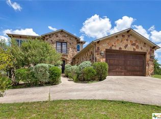 201 Morar Dr, Spicewood, TX 78669