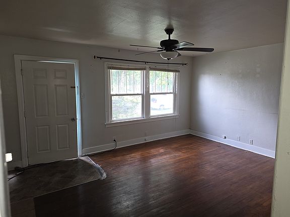 2nd image of 713 Grant St