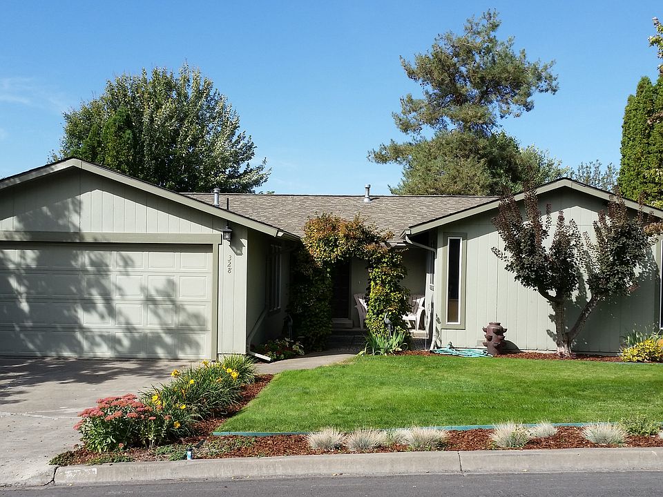 1st image of 328 SE Highland Park Dr