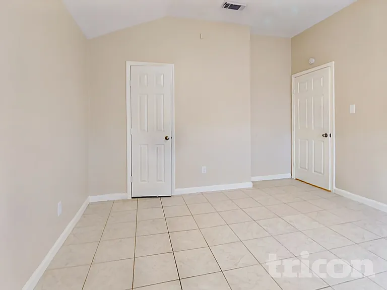3446 Edgecreek Dr — Photo 7