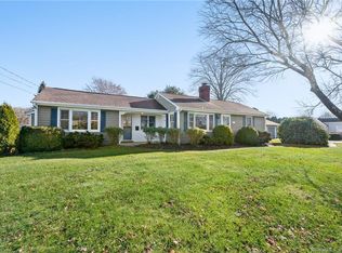 269 Niantic River Rd, Waterford, CT 06385