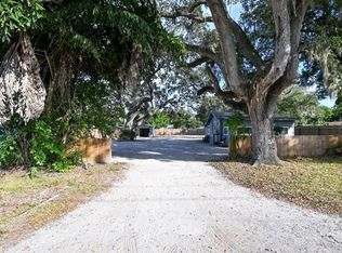 3515 18th St E, Bradenton, FL 34208