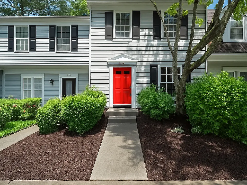 1303 Wedgewood Ct