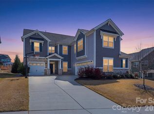 964 Bellegray Ln NW, Concord, NC 28027