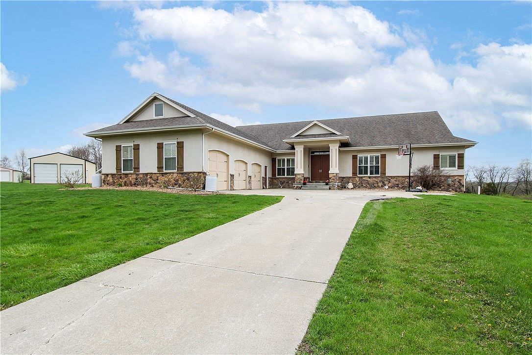 14850 Briggs St, Carlisle, IA 50047 Zillow