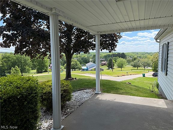 2nd image of 609 Jewell Rd