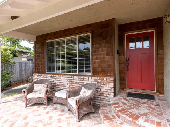 271 Meadowlark Ln, Aptos, CA 95003