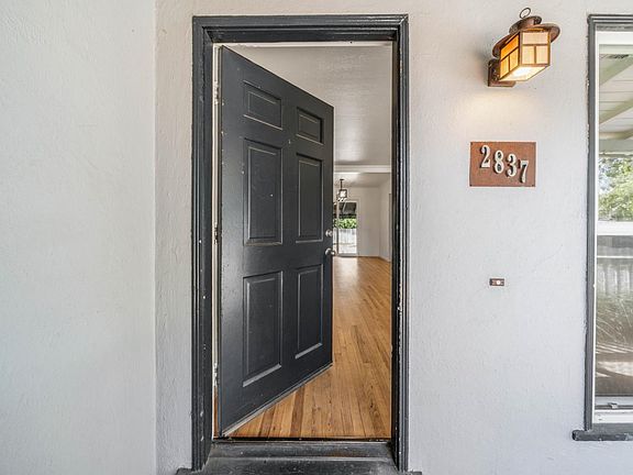 4th image of 2837 Verna Way