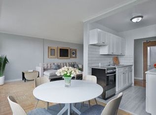1 Eccleston Dr, Toronto, ON M4A1K1