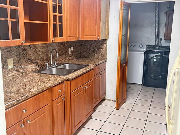 4th image of 19480 SW 121st Ave