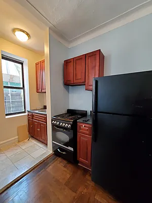 Rented by BRICK & GALO REALTY CORP | media 16