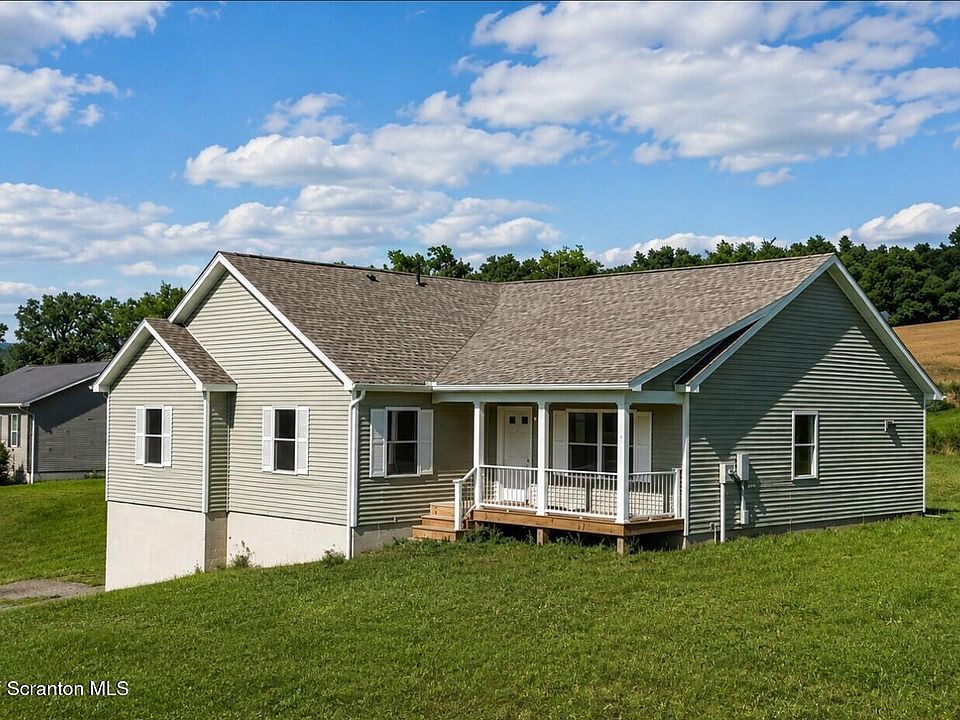 1st image of 135 Walnut Ridge Dr
