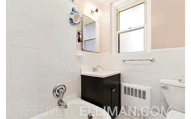 Rented by Douglas Elliman | media 31