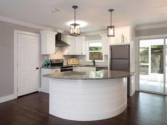 5th image of 3223 NW 52nd Pl