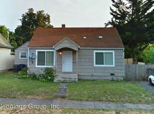 834 B St, Springfield, OR 97477